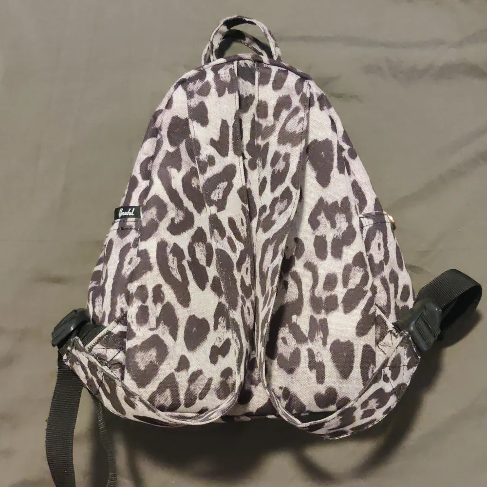 Small backpack - Picture 2 of 3